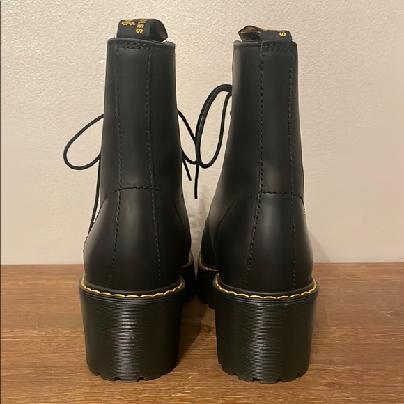 New Dr. Martens Black Combat Boots with Chunky Sole Size 7 - Picture 4 of 5